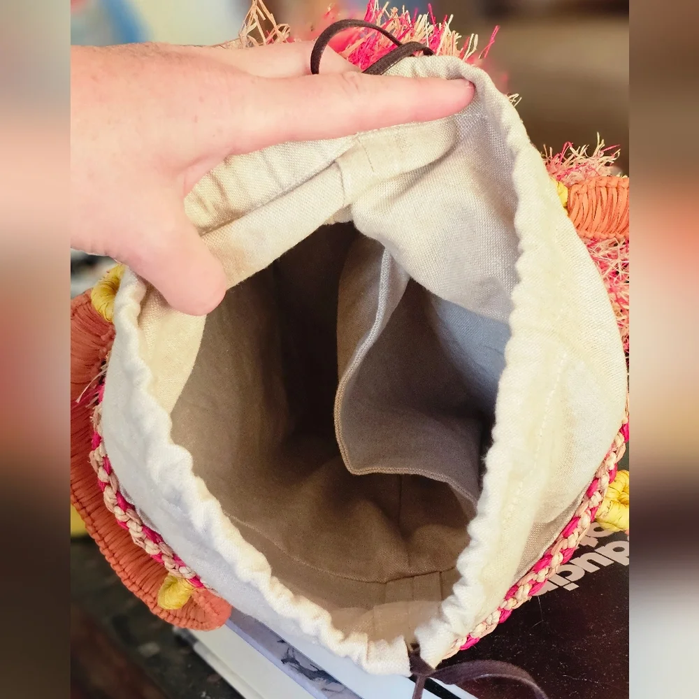 AAKS Straw Raffia African Basket Handbag - Picture 4 of 8